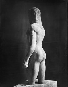 Kouros, da Paros, vicino al santuario di Asclepio, c.540 a.C.